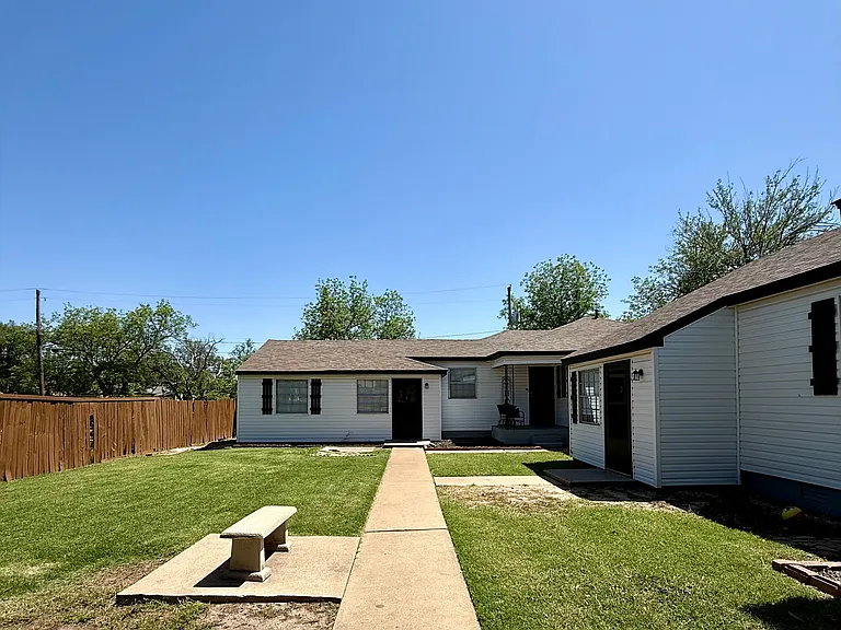 1308 NW Euclid Ave #4 — Photo 10