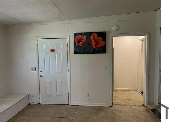 4949 Portsmouth Ave — Photo 8