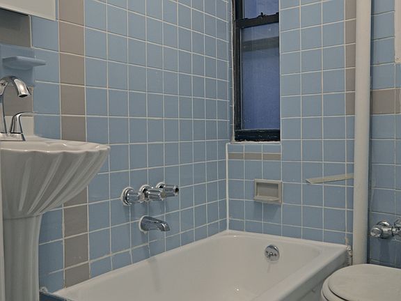 4th image of 332 E 4th St APT 44