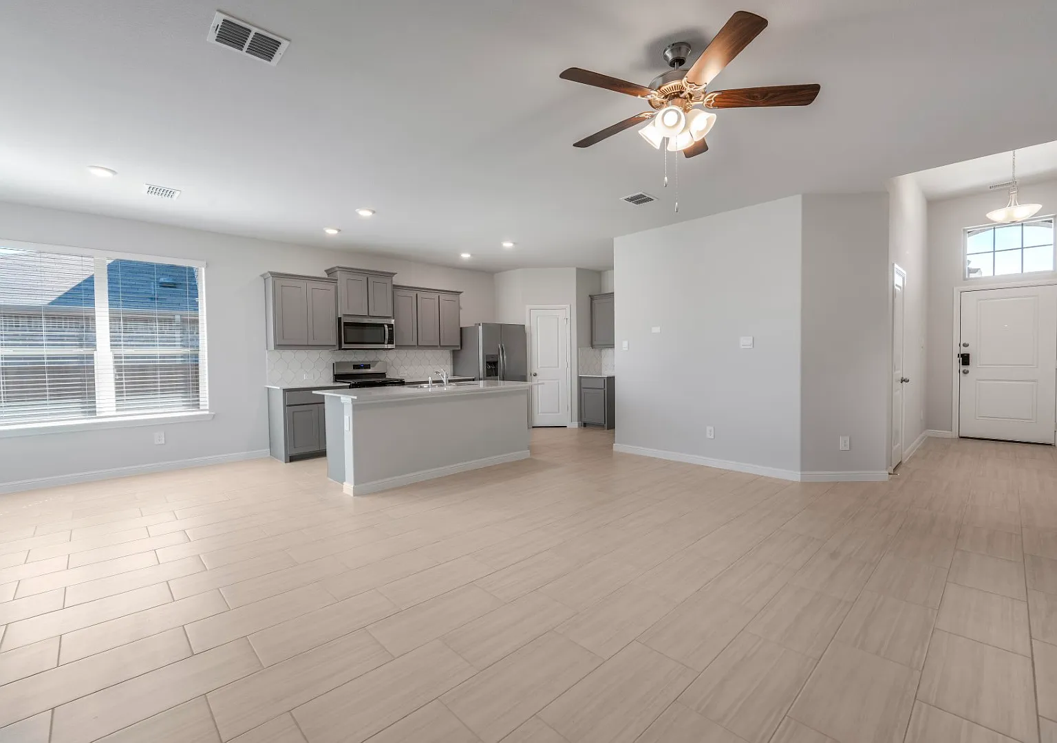 767 Basin Court — Photo 3