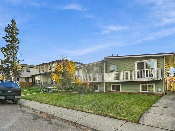 2nd image of 2029 E 41st St SE