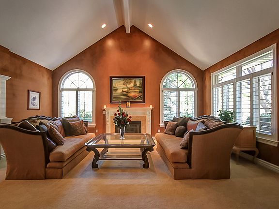 2nd image of 10114 S Grouse Creek Cir