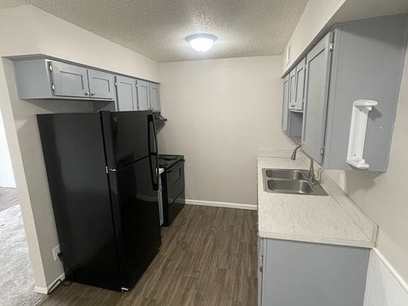 5th image of 1332 Brooke Park Dr APT 6