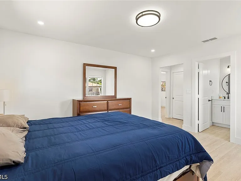 614 Canton Ave — Photo 14