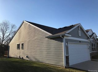 816 Spirea, Howell, MI 48843