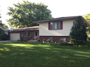 2805 Brookdale Rd, Moorhead, MN 56560