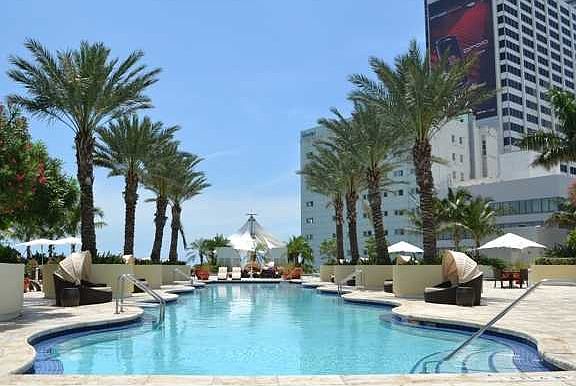 4th image of 244 Biscayne Blvd APT 3906