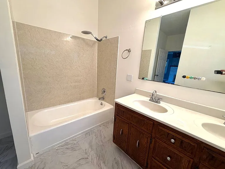 2611 Coolidge Ave — Photo 13
