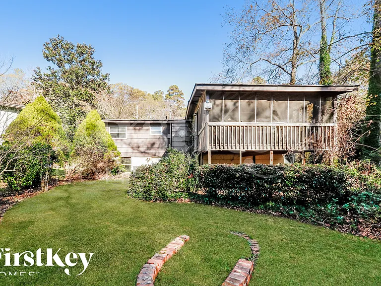3085 Piper Dr — Photo 18