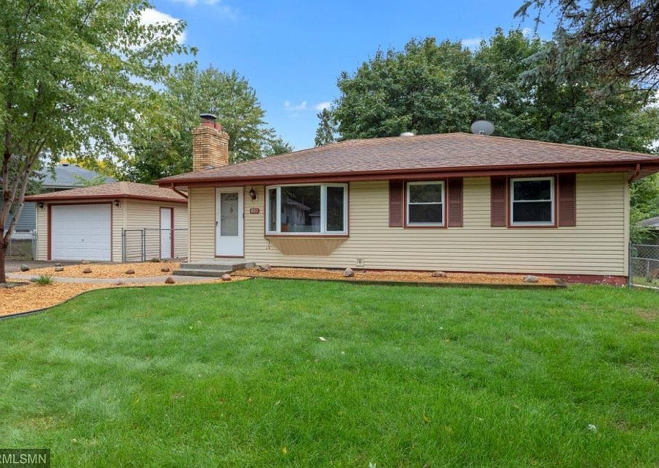 1st image of 820 21st St