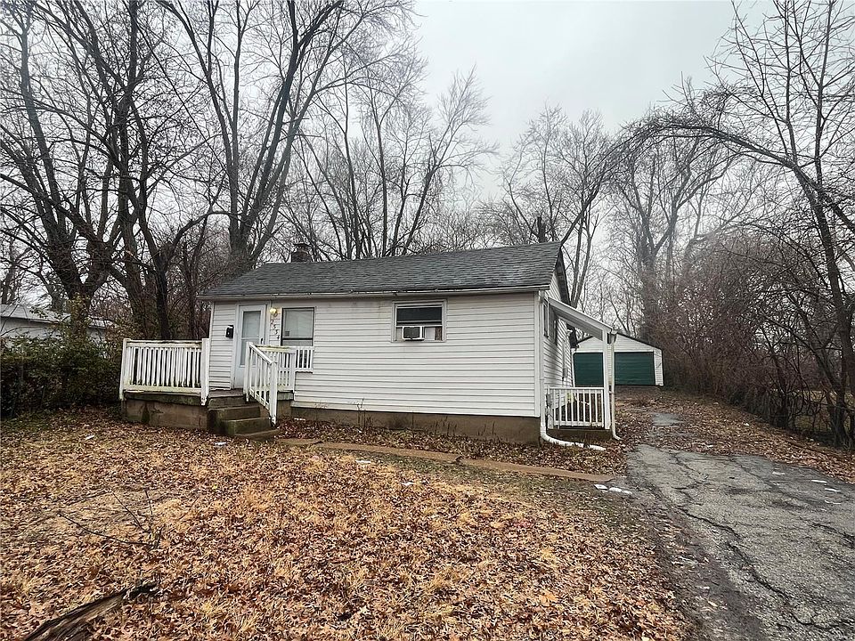 1st image of 2534 Mary Ave