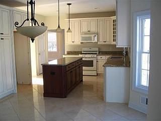 2nd image of 121 Churchill Ave