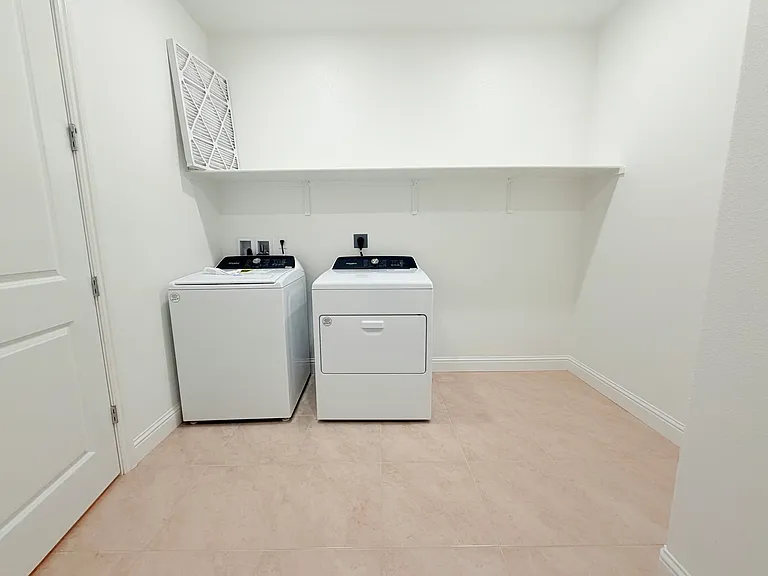 3394 Orso Grande St — Photo 9