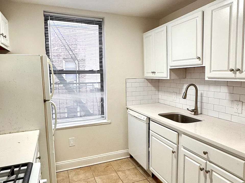 140 Virginia Ave #302