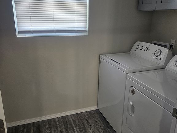 4th image of 320 N Avenue B APT D