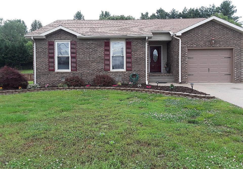 1st image of 711 Clayton Dr