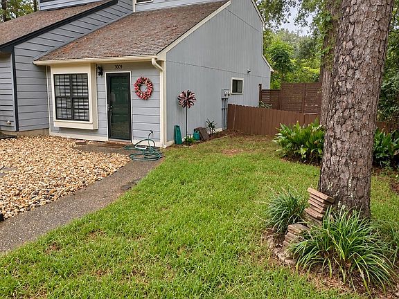 2nd image of 3009 Rain Valley Cir