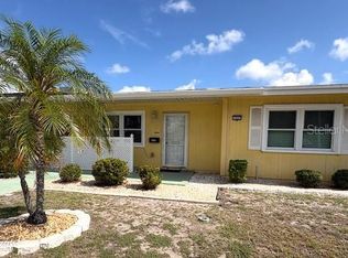 1005 Rickenbacker Dr, Sun City Center, FL 33573