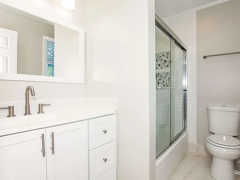 6305 Montezuma Trl — Photo 10
