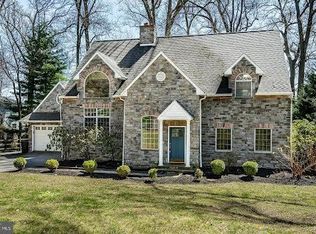 108 Devonwood Ln, Devon, PA 19333