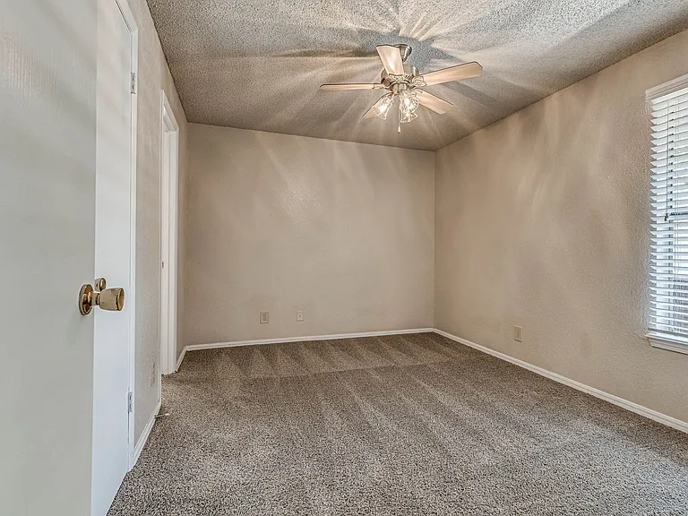 Riverchase Apartments — Photo 67
