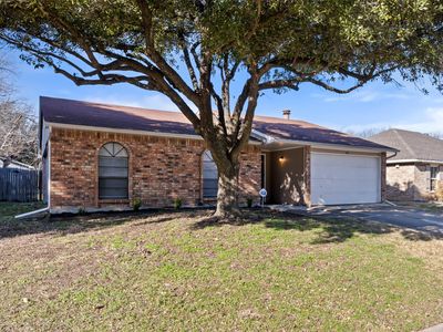 618 Live Oak Dr, Mansfield, TX, 76063