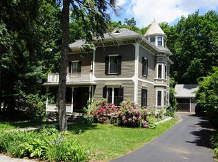 20 Fern St #2, Auburndale, MA 02466