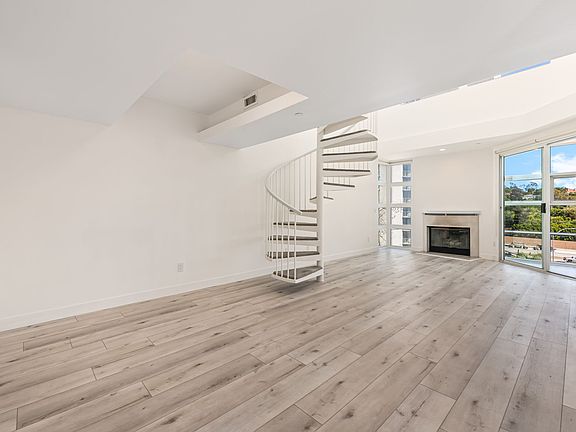 3rd image of 171 N Church Ln APT 409