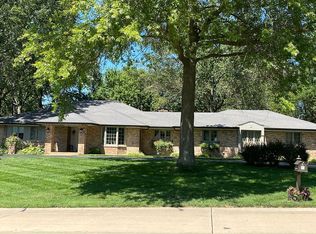 11529 Sandhurst Dr, Saint Louis, MO 63141