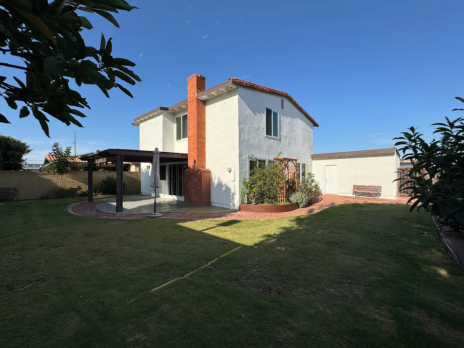 4 bed, 1812 sqft, $5,500 — Photo 4
