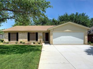 7004 Green Ridge Trl, North Richland Hills, TX 76182