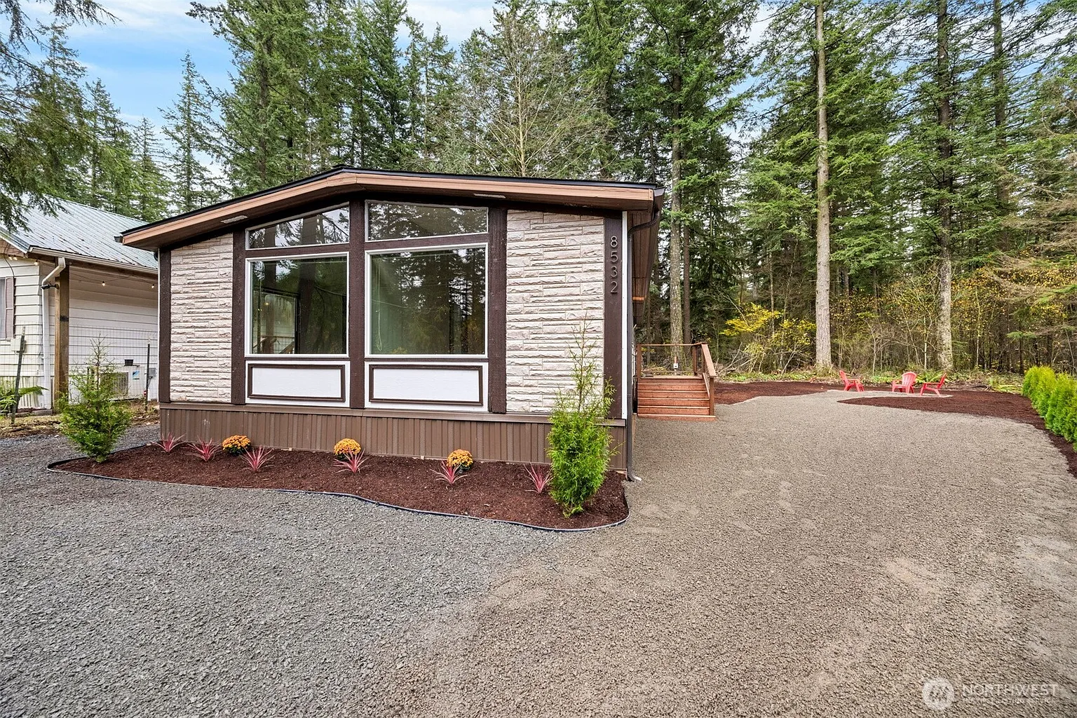 8532 Juniper Place photo 1