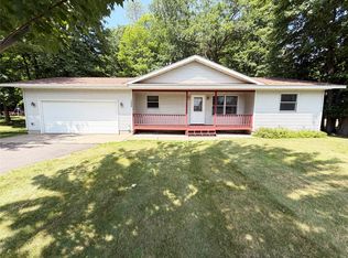1400 Berdan St, Cumberland, WI 54829
