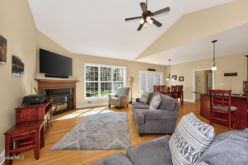 5th image of 12 Old Mill Court