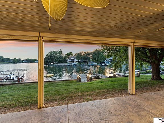 4th image of 9512 Clubhouse Cir