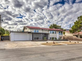 609 E Fairway Rd, Henderson, NV 89015