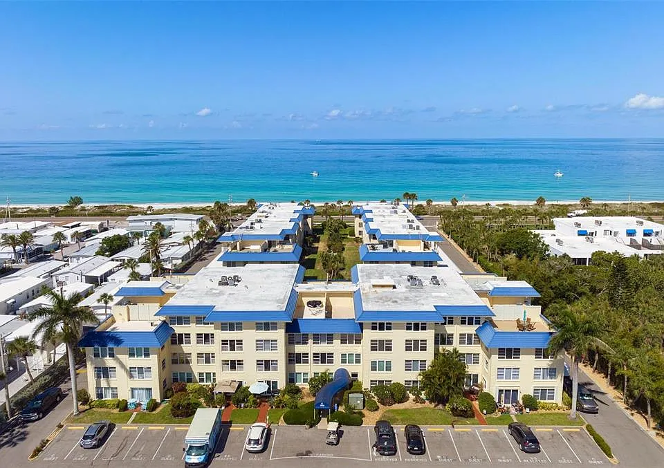 3806 Gulf Of Mexico Dr #C202