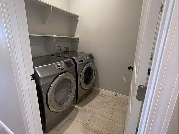 5th image of 424 NW 122nd St Unit A