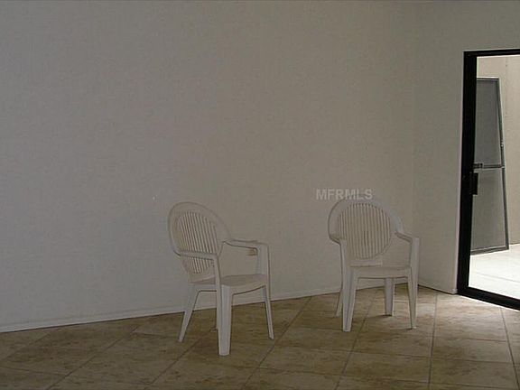 2nd image of 205 Woodland Dr #205