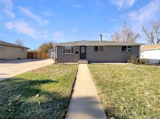 1059 S Saulsbury St, Lakewood, CO 80226