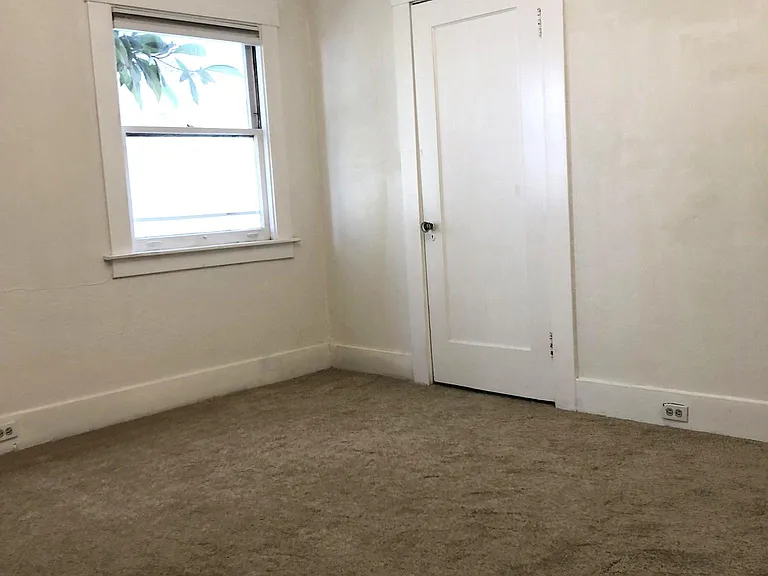 609 Brooklyn Ave #609 — Photo 28