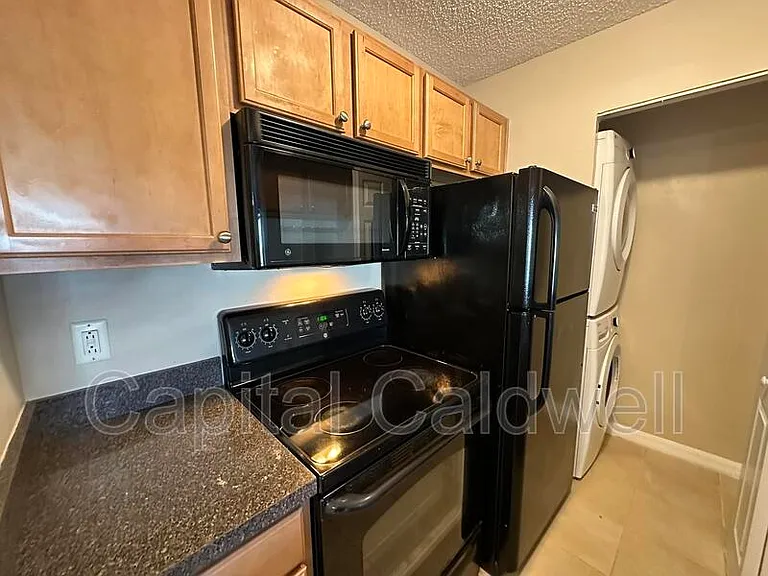 209 Lake Brook Cir #LB103 — Photo 3