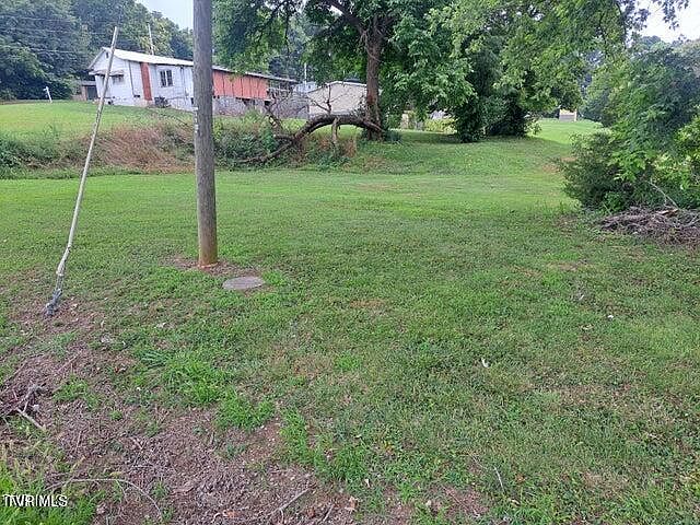 2nd image of W Summer St