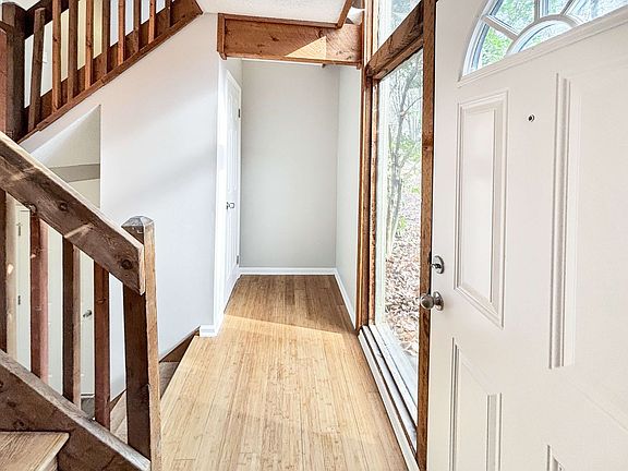 4th image of 1543 Hillhaven Dr