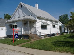 323 Moore St, Westville, IL 61883