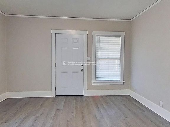 3rd image of 500 E Archer Ave