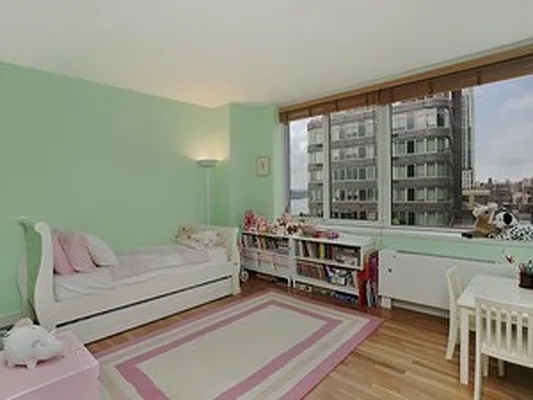 Sold by Corcoran | media 19