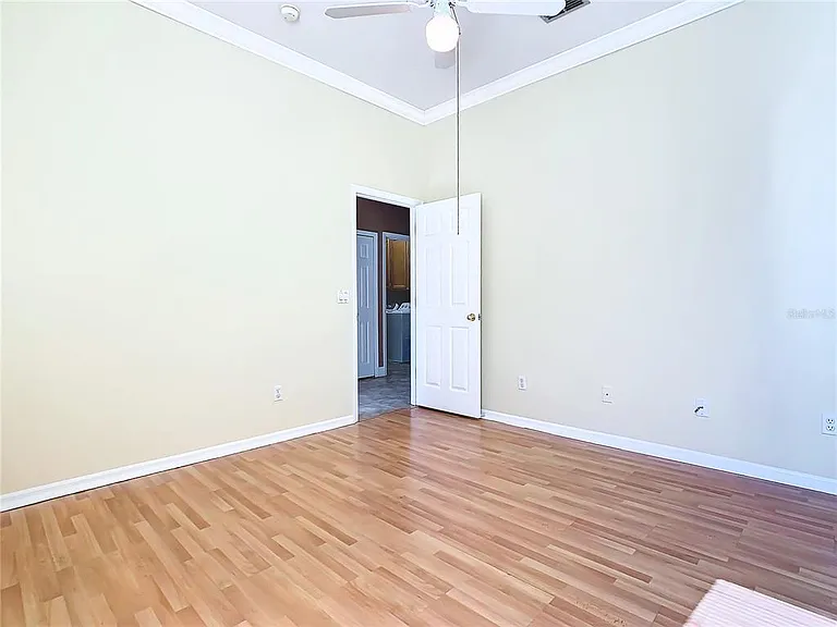 4925 Brightmour Cir — Photo 34