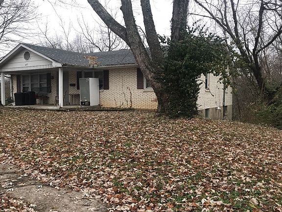 3rd image of 1083 Vine St