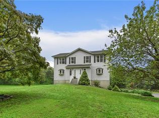 6 Alison Ct, Mahopac, NY 10541